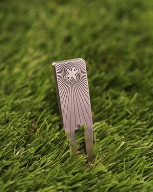 Divot Tool